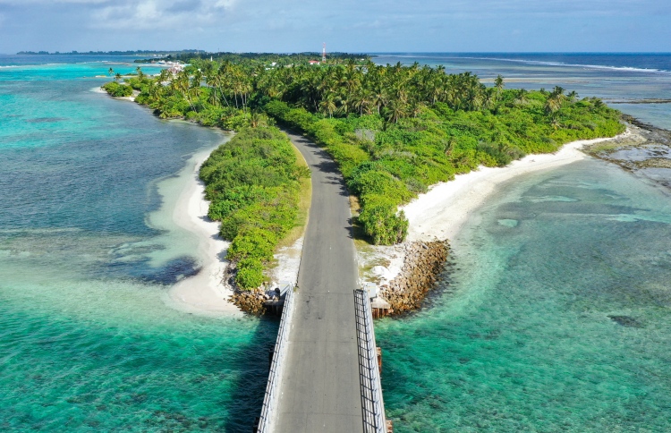 owner is seeking an investor to collaborate on the construction of a 7-story commercial/residential building in Hulhumale Phase 2,